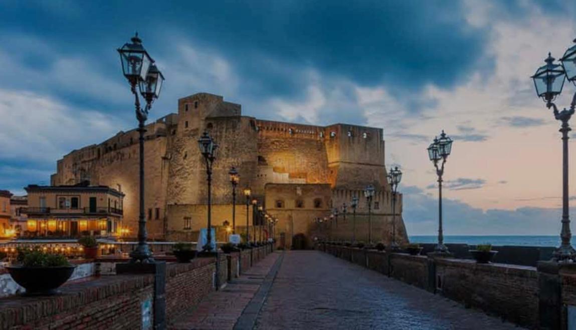 La Casa Di Raffaele Napoli Centro Acomodação com café da manhã Exterior foto