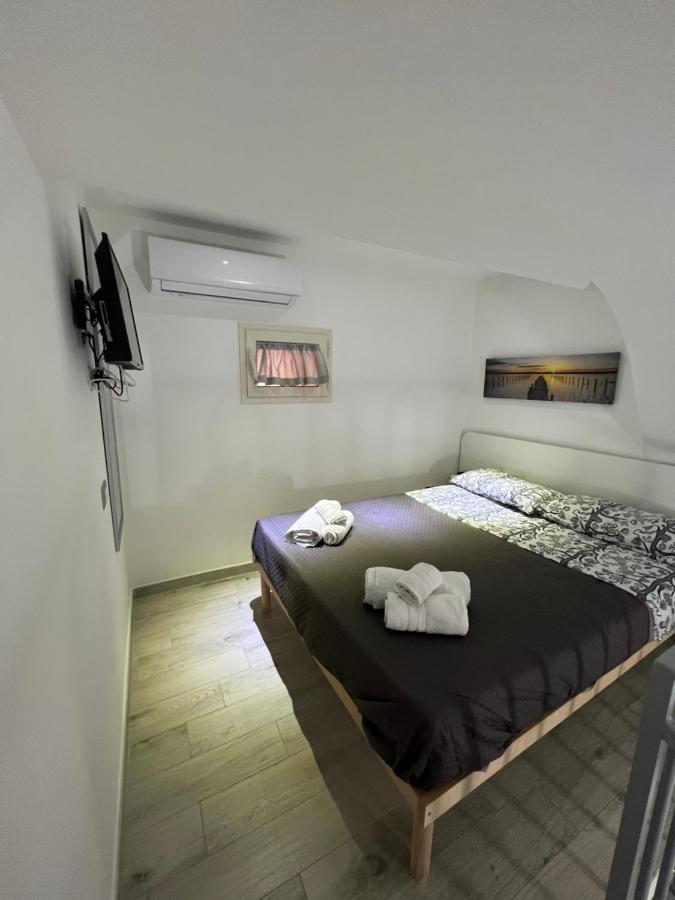 La Casa Di Raffaele Napoli Centro Acomodação com café da manhã Exterior foto