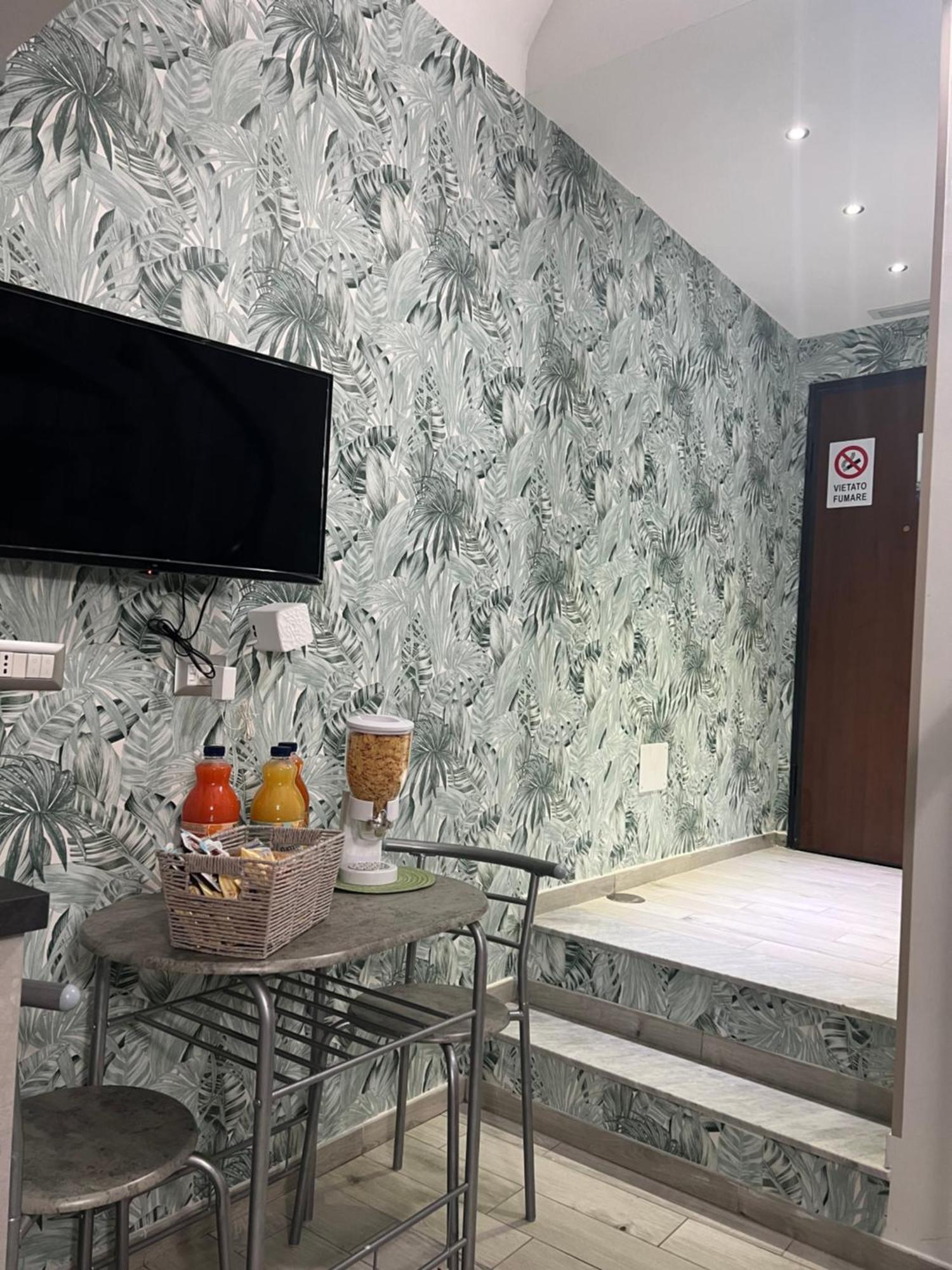 La Casa Di Raffaele Napoli Centro Acomodação com café da manhã Exterior foto